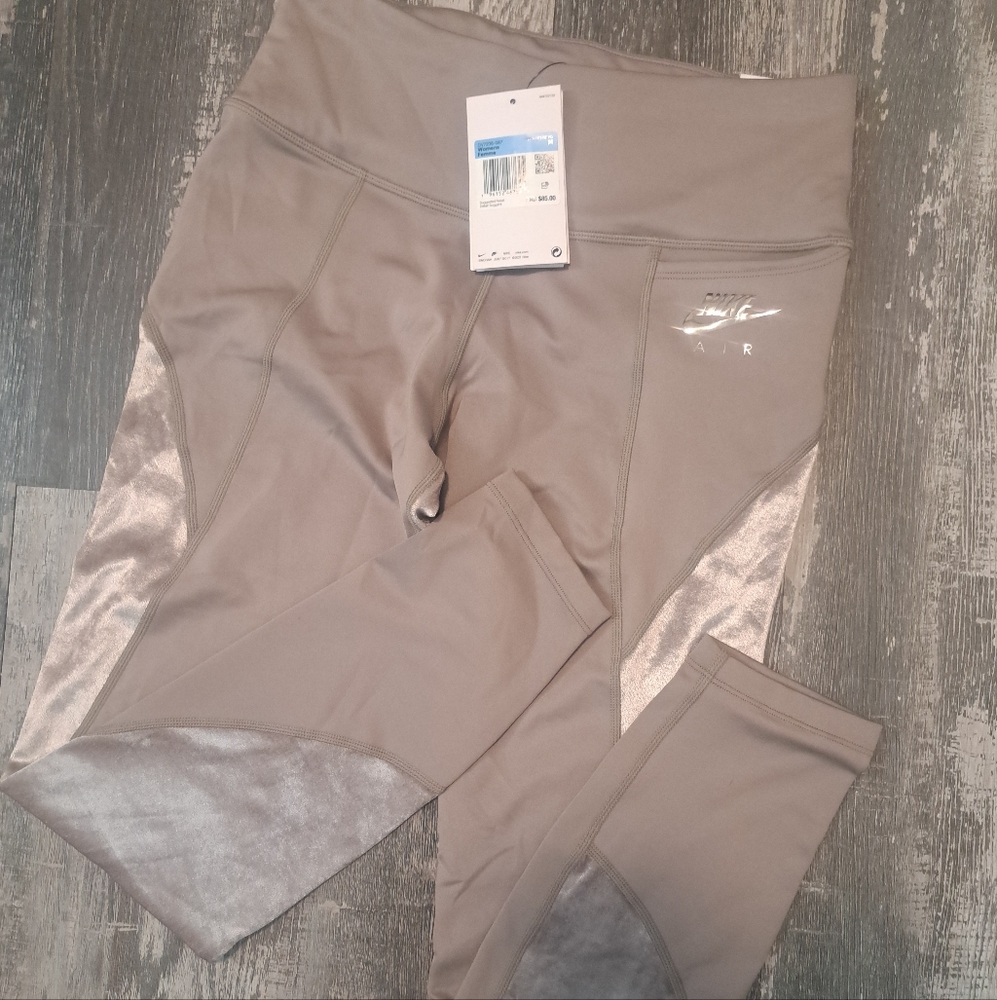 Nike velvet leggings